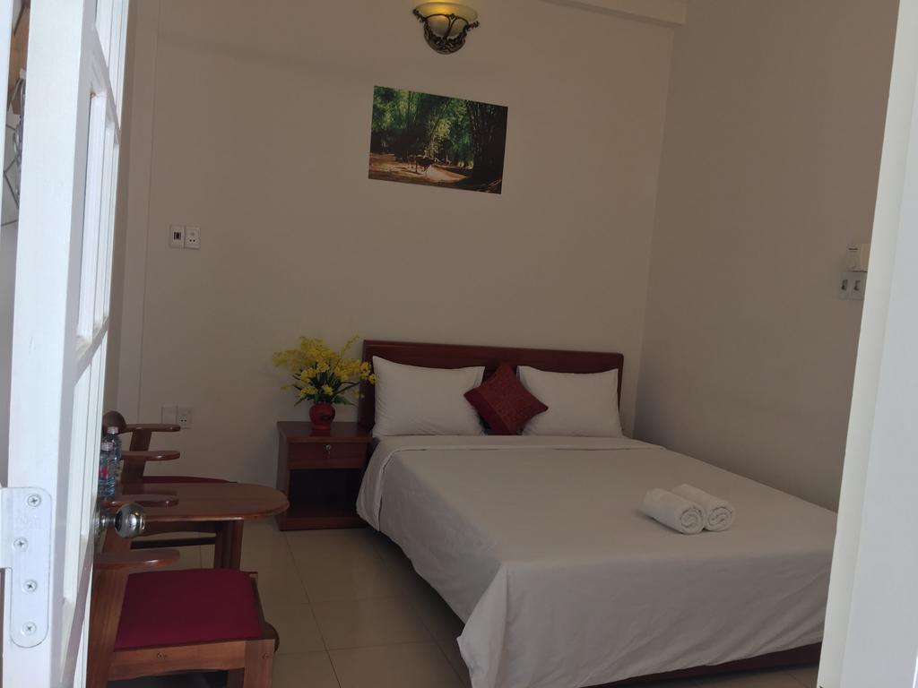 Little House Homestay Хойан Экстерьер фото