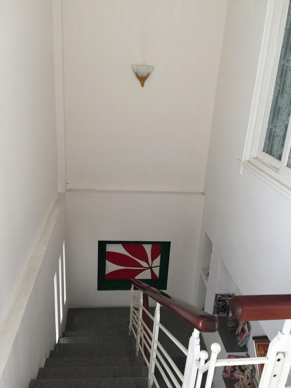 Little House Homestay Хойан Экстерьер фото