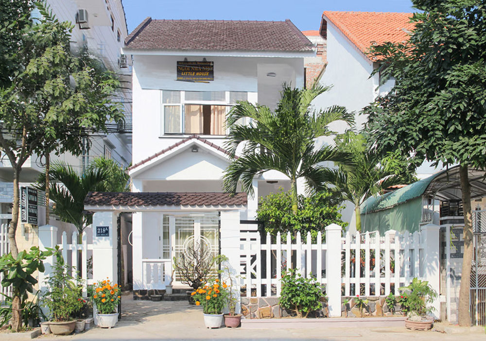 Little House Homestay Хойан Экстерьер фото