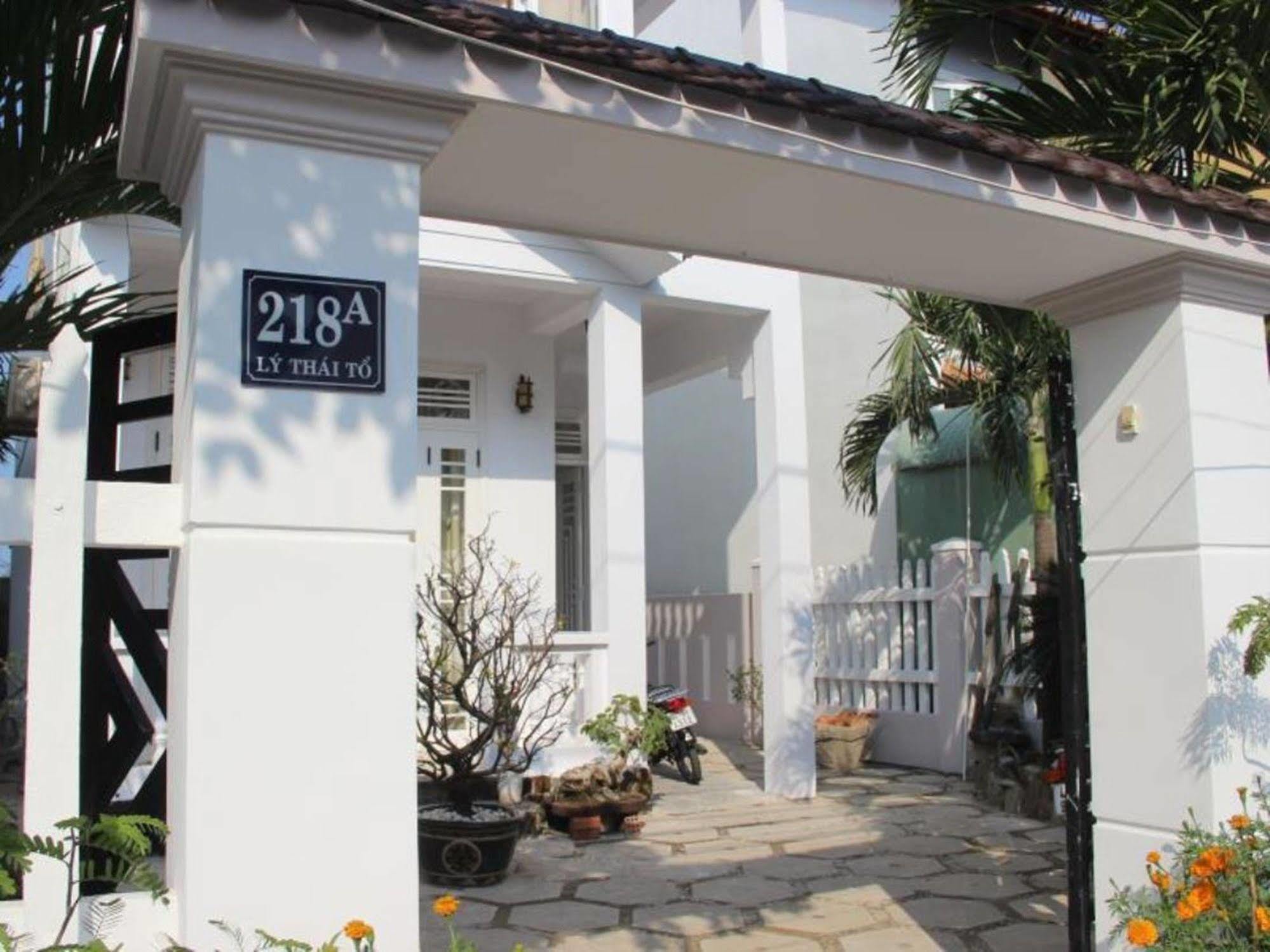 Little House Homestay Хойан Экстерьер фото