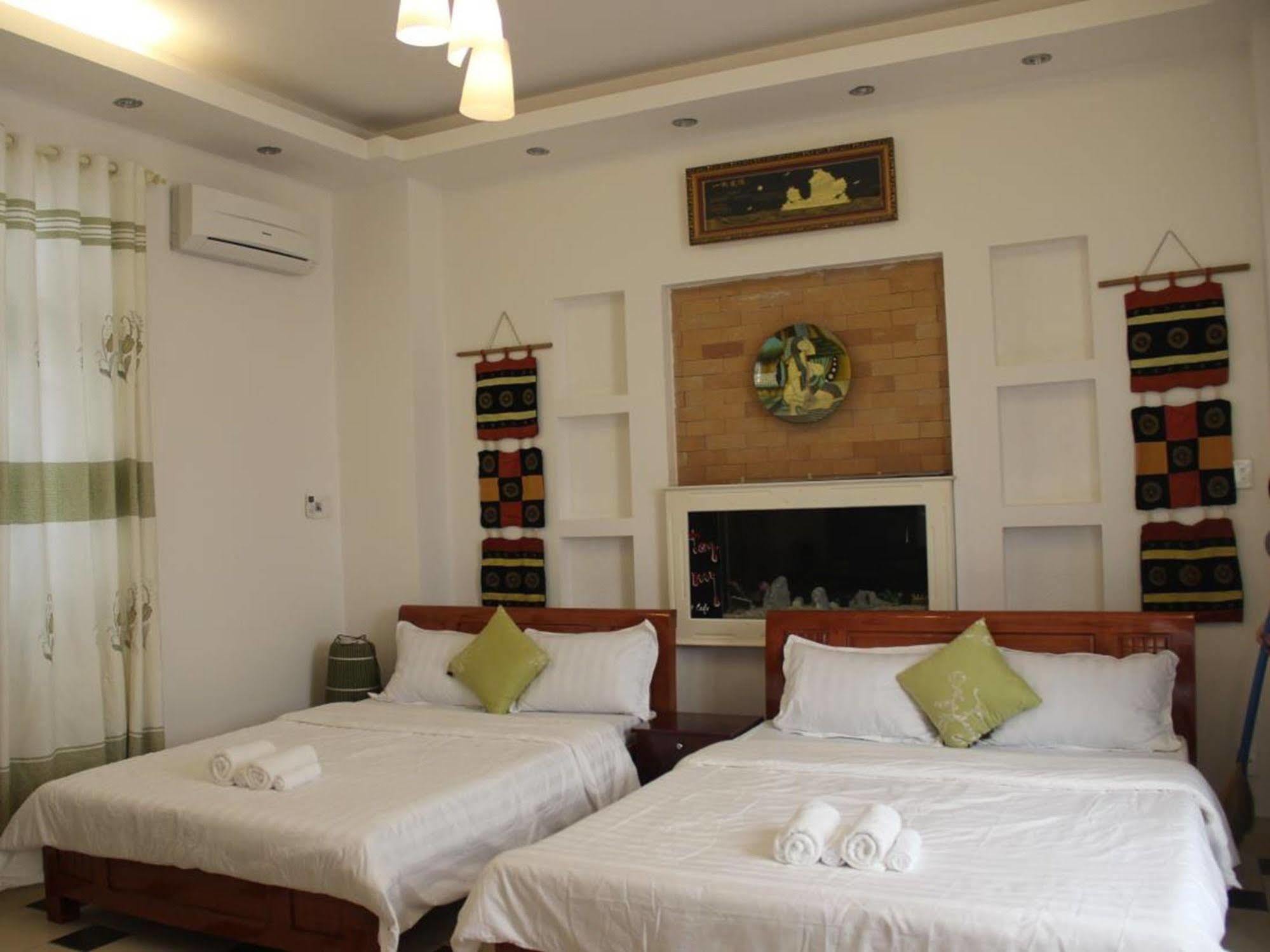 Little House Homestay Хойан Экстерьер фото